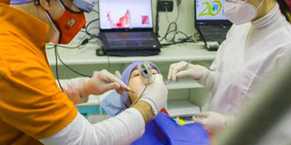 A Dentist that accept medical near me vs. a Medical care