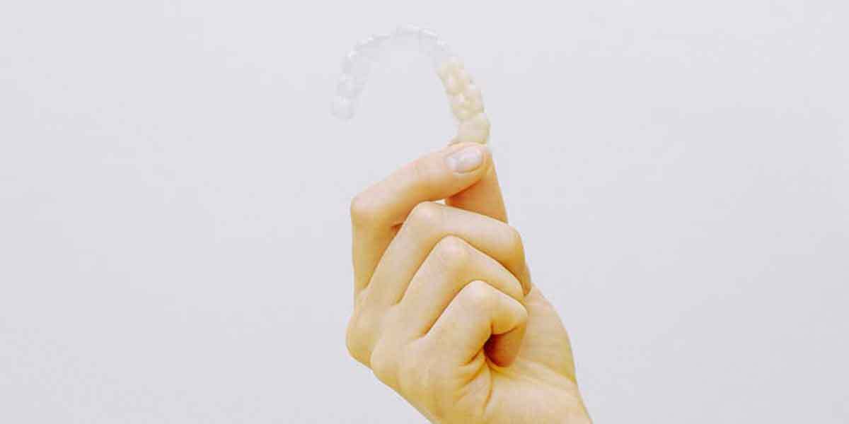 Top 7 Mistakes To Avoid When Looking For An Invisalign Dentist Near Me