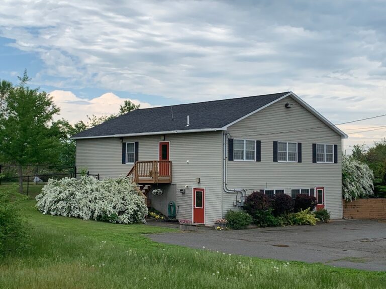 Dentist Waterville ME Kennebec Dental Excellence Dr. Jeff Bue EXTERIOR 768x576