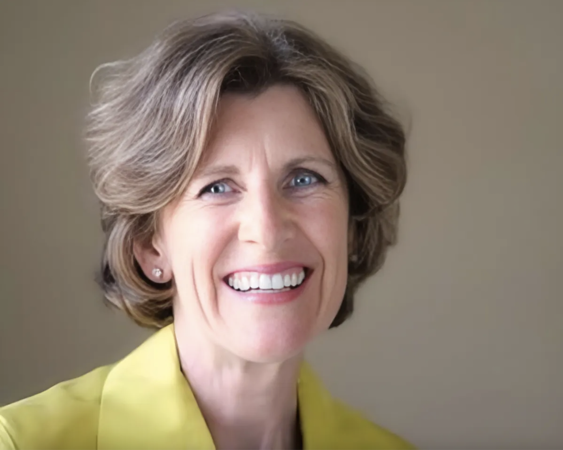 Dr. Anne Pfarrer Dazen