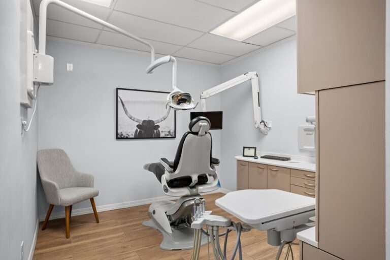 Family Dentistry El Paso TX El Paso Modern Dentistry Enrique Darancou DDS office 1 768x512