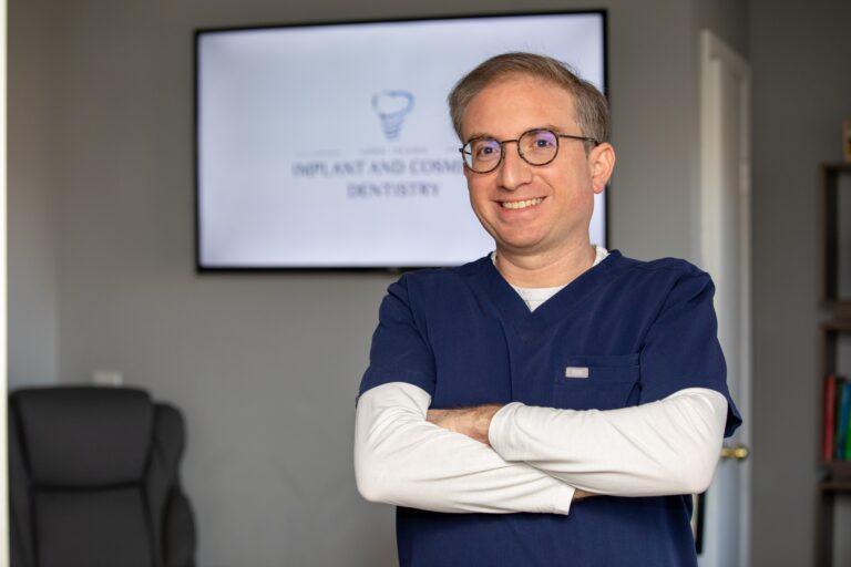 Dr Elliot Koschitzki 768x512