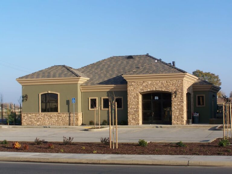 Dentist Los Banos CA Artistry in Smiles Benjamin J. Seaton DDS EXTERIOR 768x576