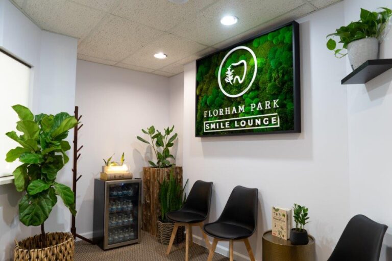 Refreshment section and waiting area at Florham Park Smile Lounge 768x512