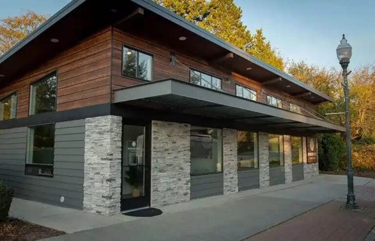 Borderview Family Dental office front view 768x494