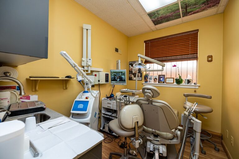 Operatory at Bethesda dentist Schlobohm Dental Cord H. Schlobohm D.M.D 768x512