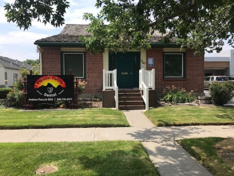 front entrance pocock family dental brick office signage.jpg 768x576