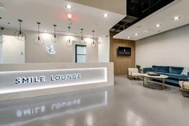 smile lounge frisco reception area 768x512