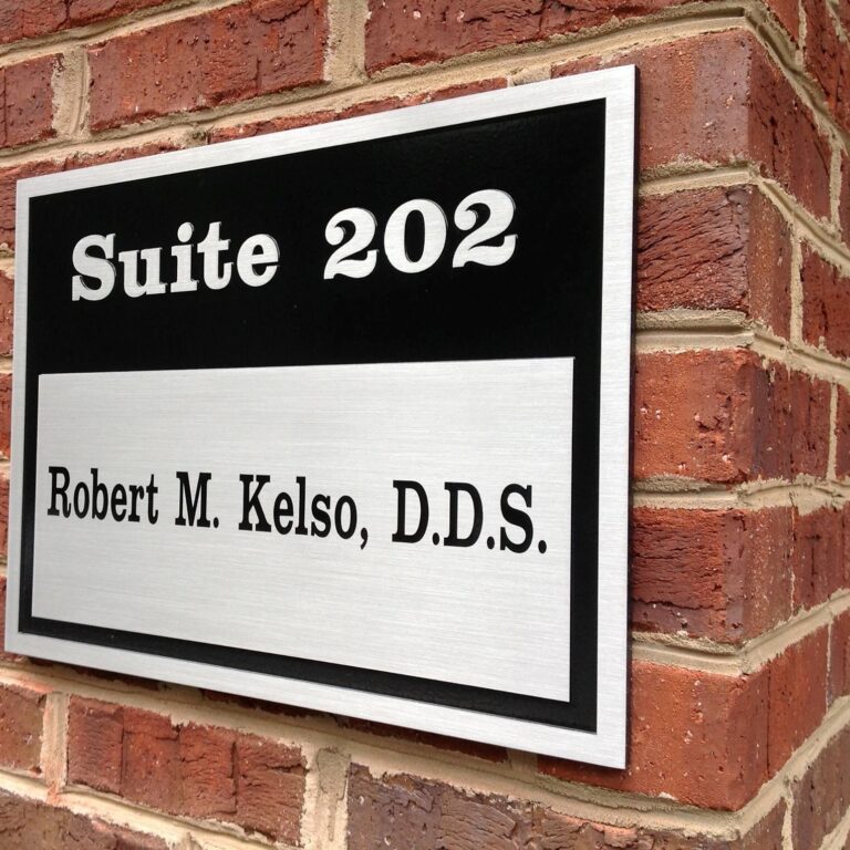 Signage on the entrance wall at the office of 1 Knoxville dentist Robert M. Kelso DDS 768x768