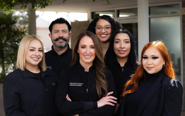 Dental Team of Thomas Dental 768x480