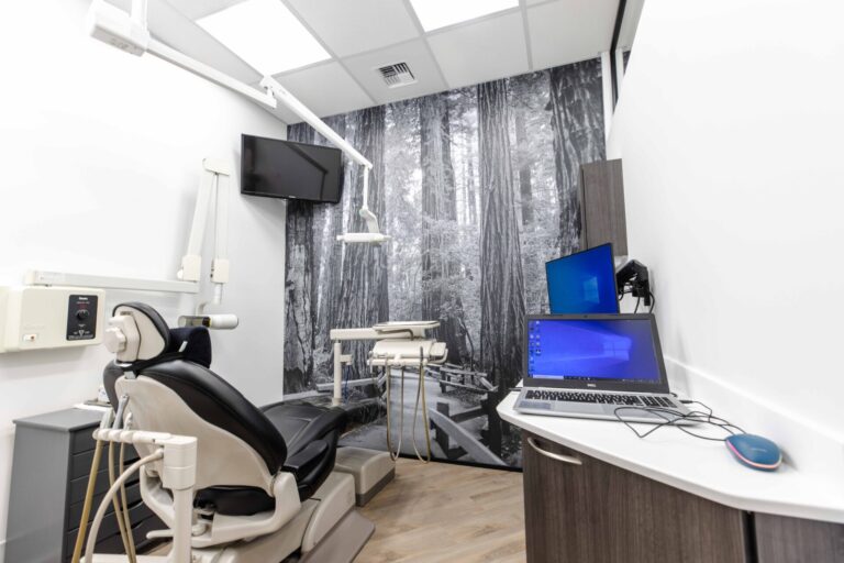 Well lit operatory with calm ambience at Family Dental of Spokane VAlley 768x512